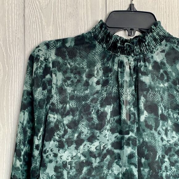 Allison Joy Green Sheer Long Sleeve Top Size Small - Picture 2 of 4